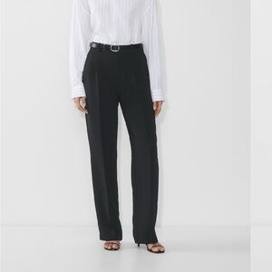 Aritzia The Effortless Pant - Crepette -Black Reg Sz 4
